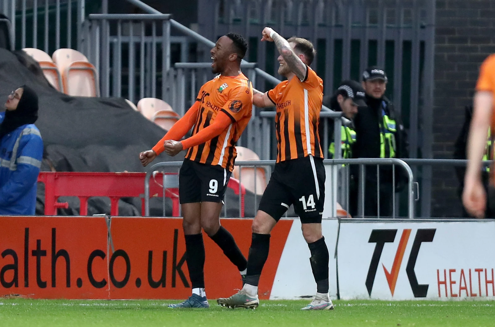 Nicke Kabamba celebrates scoring for Barnet