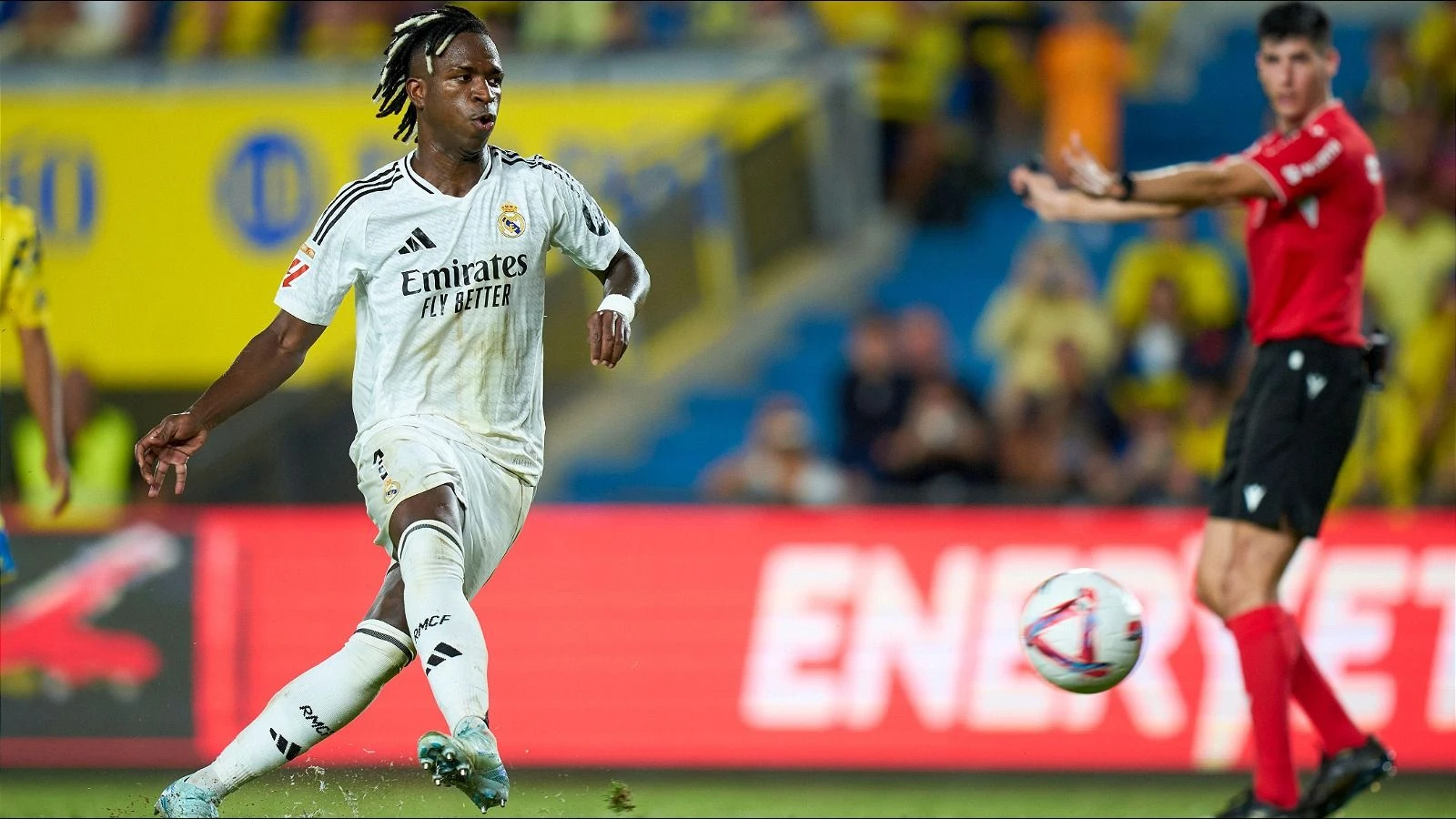 Vinicius Junior scores for Real Madrid