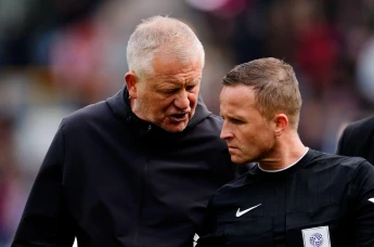 Sheffield United manager Chris Wilder speaks to referee David Webb