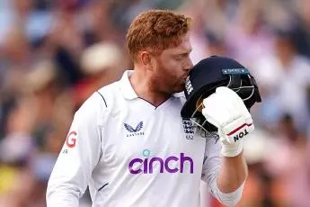 Jonny Bairstow celebrates his century at Trent Bridge in the 2nd Test