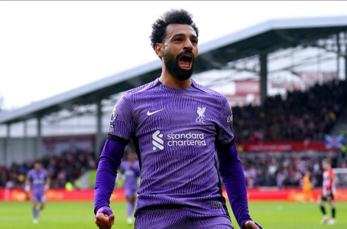 Mohamed Salah shines on Premier League return as Liverpool thump Brentford
