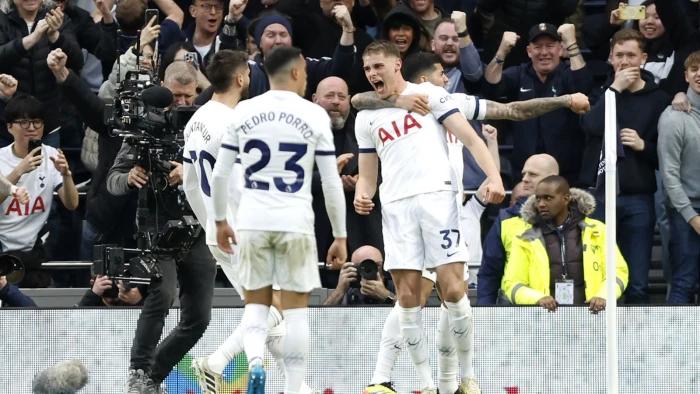 Tottenham up to fourth with comprehensive win over Nottingham Forest