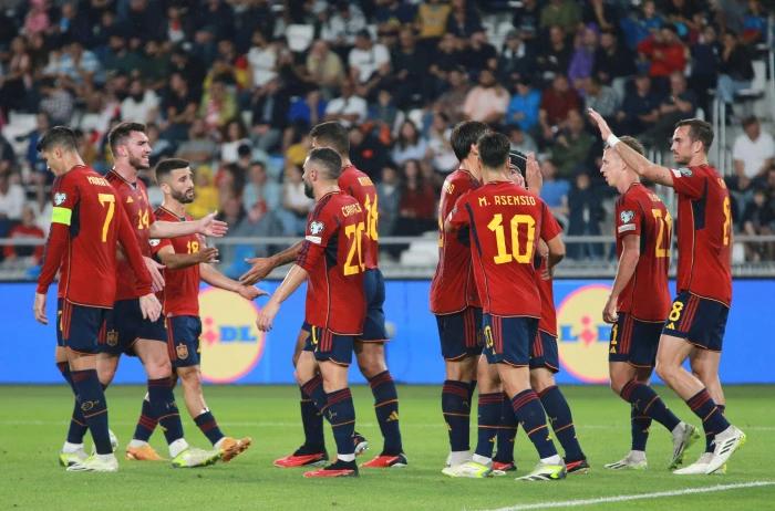Tuesday's international football acca: Spain to run riot in Granada, both teams score in Scotland