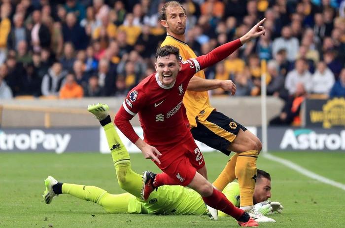 Liverpool's dramatic comeback against Wolves sends them to Premier League summit