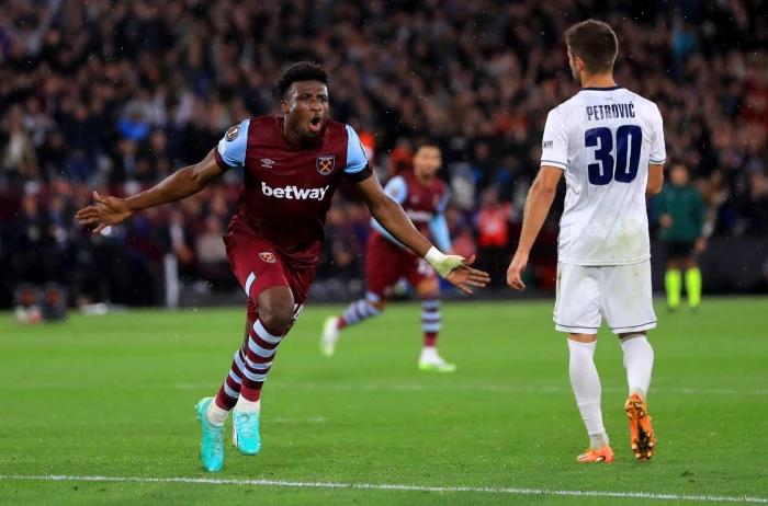 West Ham battle elements and Backa Topola to secure Europa League victory