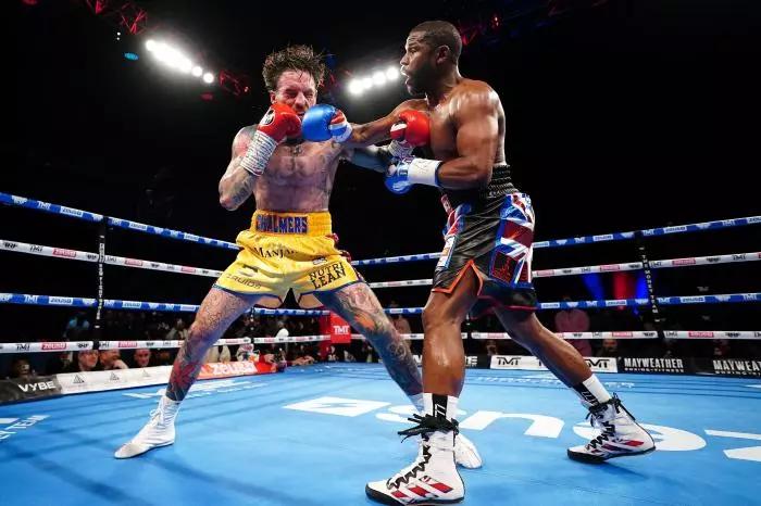 Floyd Mayweather dominates Aaron Chalmers in exhibition bout but fails to knock him out