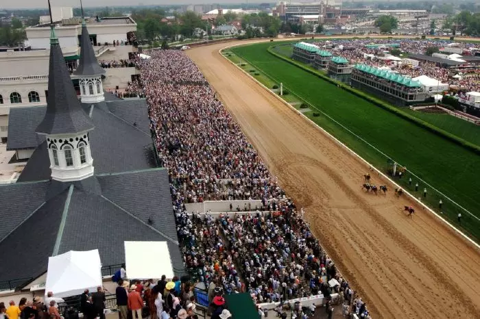 A roof top view of a race before the arrival of Britain's Queen Elizabeth II at the Kentucky Derby meeting at Churchill Downs, Louisville, Kentucky