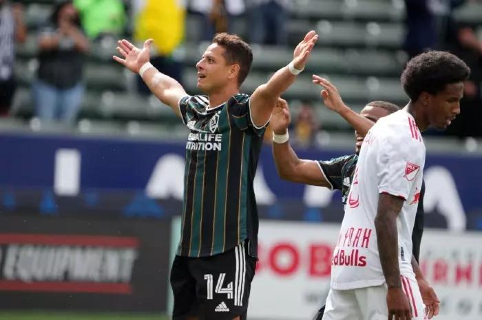 Chicharito return to form continues as he dominates MLS weekend