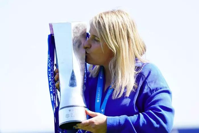 Jill Scott says Chelsea FC Women manager Emma Hayes is good enough to coach in the Premier League