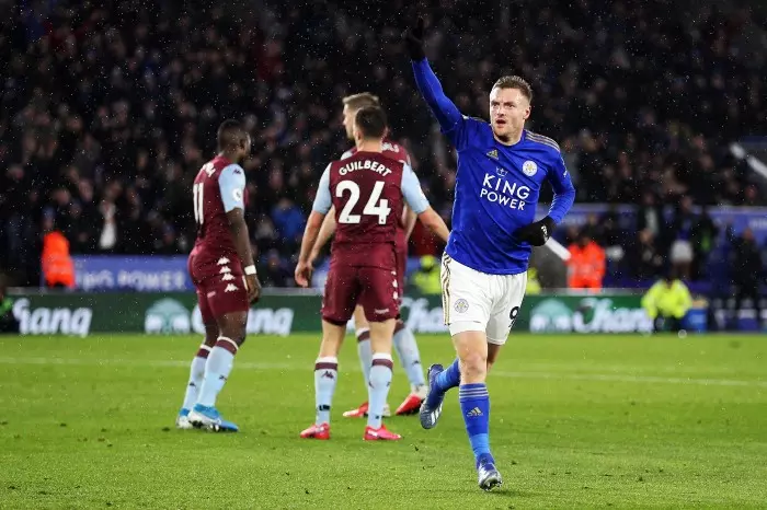Jamie Vardy celebrates a goal against Aston Villa in 2020