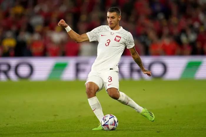 Arsenal and Poland defender Jakub Kiwior slammed for ‘lost’ display against Czech Republic