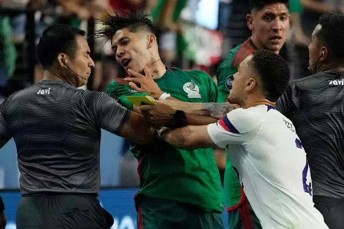 WATCH: Sergino Dest shown red card during ugly USA vs Mexico brawl