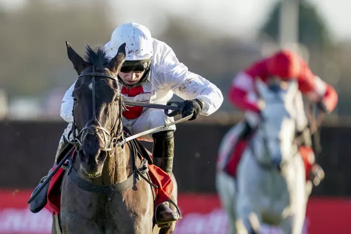 Nube Negra was too good for Altior at Kempton