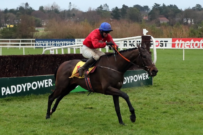A Plus Tard and Darragh O'Keeffe on the way to winning the 2020 Savills Chase at Leopardstown