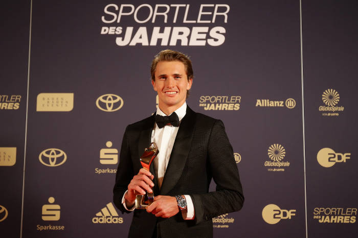 Alexander Zverev with the Sportsman of the Year award.