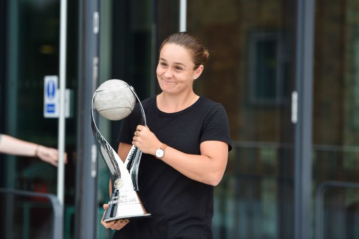 Ashleigh Barty to play with Harry Kane in golf exhibition series