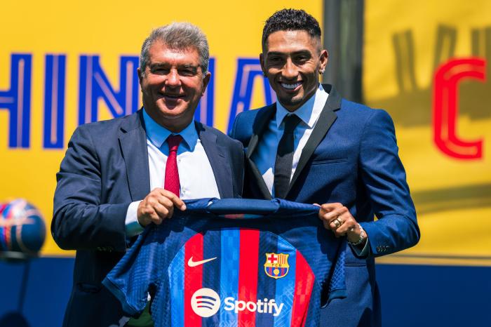 FC Barcelona complete the signing of Raphinha