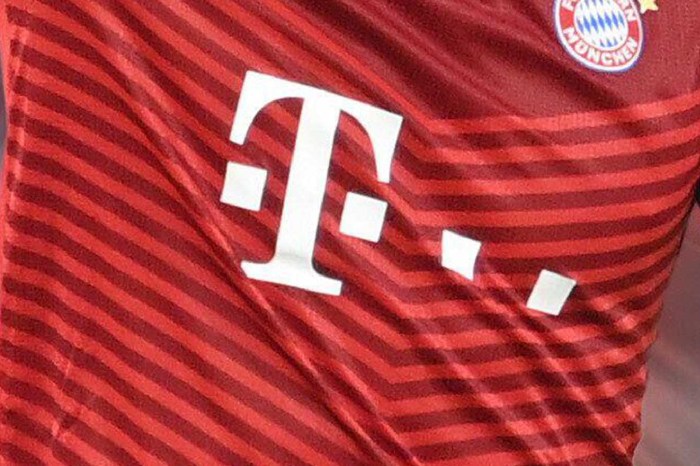 Bayern Munich shirt sponsorship deal