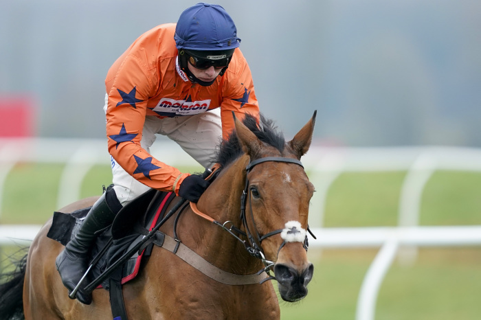Bravemansgame powers to victory at Kempton