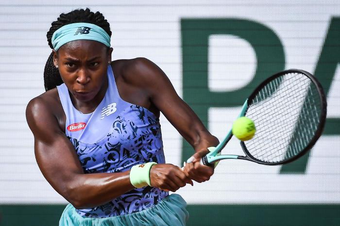 Coco Gauff backhand at French Open