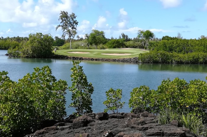 Constance Belle Mare Plage 17th hole
