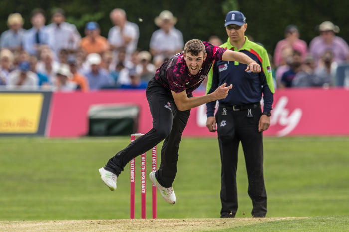Craig Overton bowling for Somerset against Middlesex in the Vitality Blast T20 cricket