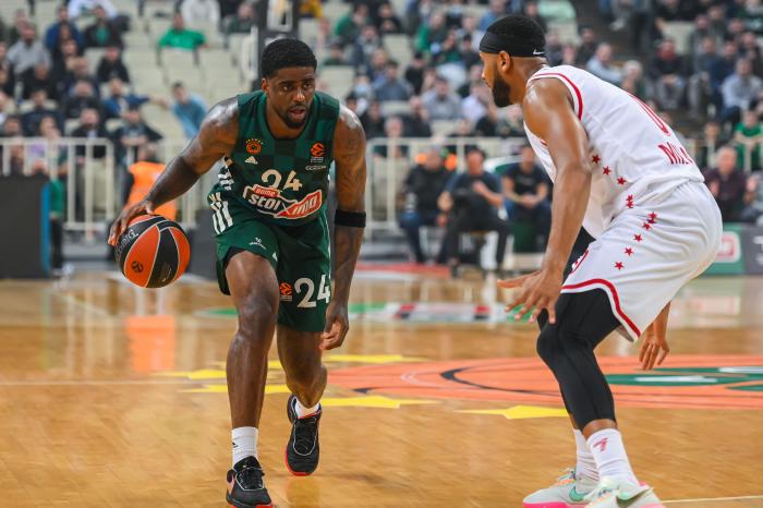 Dwayne Bacon in action for Panathinaikos