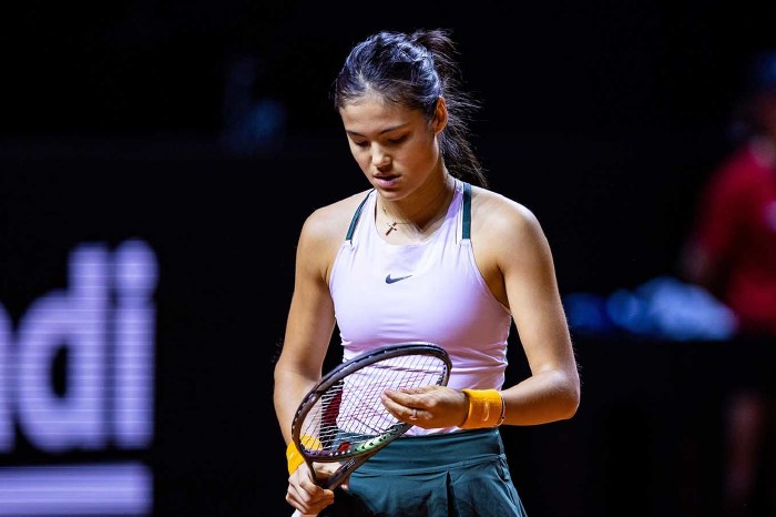 Emma Raducanu, urged to embrace Wimbledon pressure