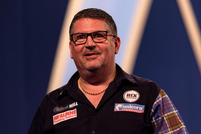 Gary Anderson in action at the 2022 World Darts Championship