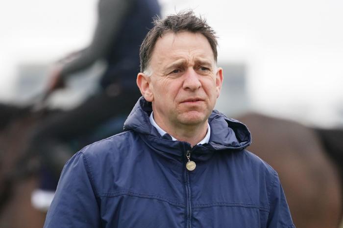 Henry de Bromhead aiming for March
