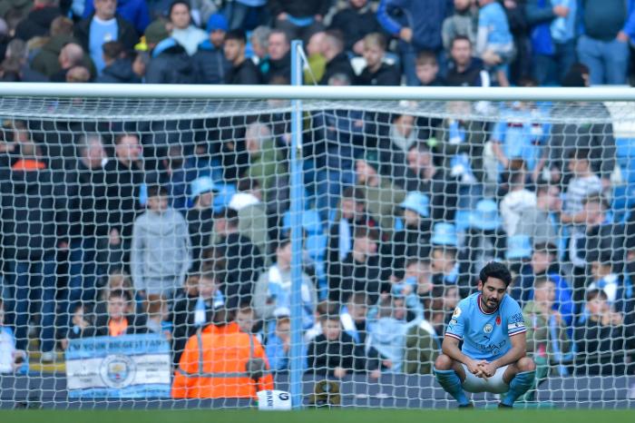 Ilkay Gundogan of Manchester City dejected