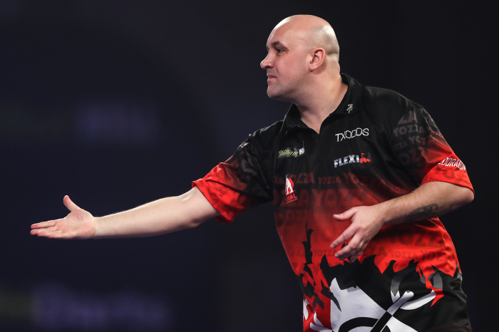 Jamie Hughes bizarrely miscounted on the way to a nine-darter