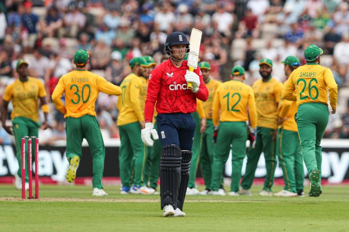 Jason Roy loses wicket in T20 against South Africa