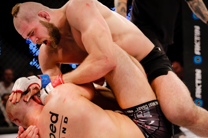Jiri Prochazka dethrones Glover Teixeira in epic UFC 275 clash