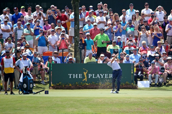 Justin Thomas on the tee of the par-3 17th hole at Sawgrass.