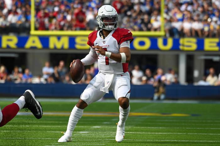 Kyler Murray will reportedly stay with the Arizona Cardinals for the 2022 season