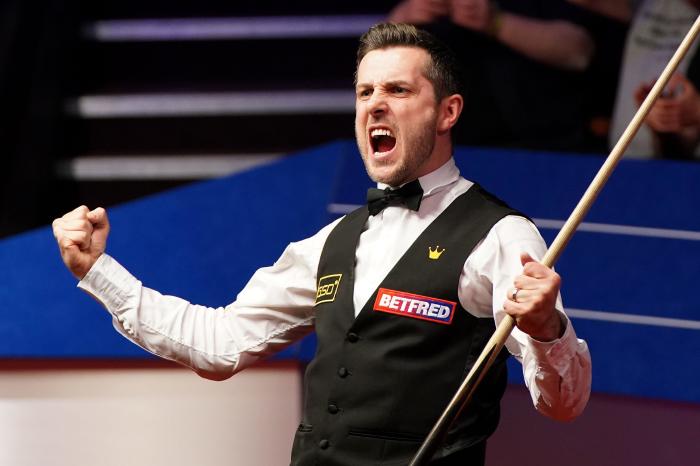 Mark Selby moves into the semi-final of the Cazoo Champion of Champions