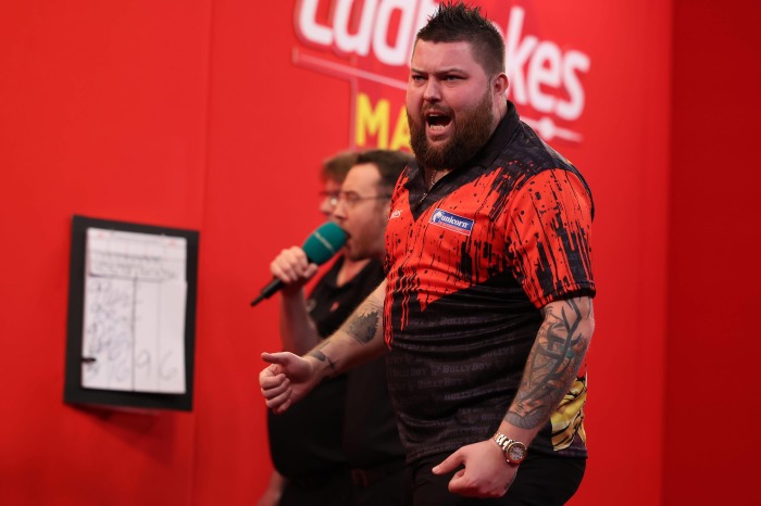 Michael Smith wins second title in 24 hours