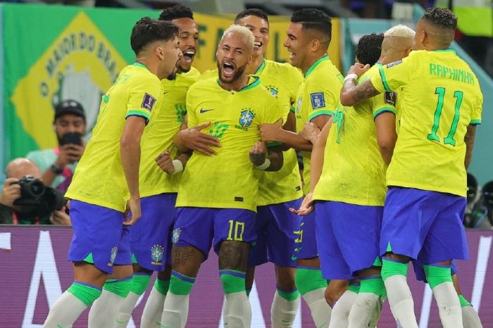 Neymar celebrates scoring