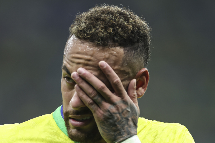 Neymar injury World Cup Serbia Nov 22