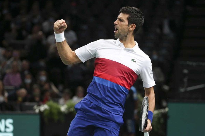 Novak Djokovic celebrates in Paris