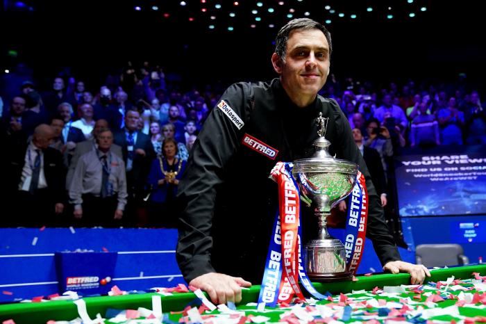 Ronnie O'Sullivan with seventh world title