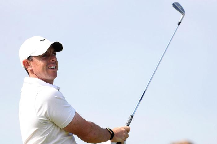 Travelers Championship: Rory McIlroy takes lead with with bogey-free 62