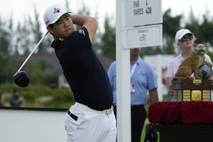 PGA Tour news: 20-year-old phenom Tom Kim one of four leaders at Hero World Challenge