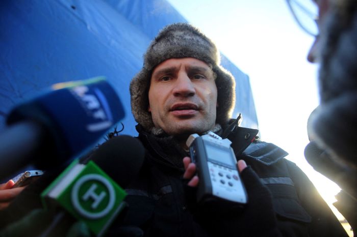 Oleksandr Usyk and Vitali Klitschko are 'prepared to die' for Ukraine