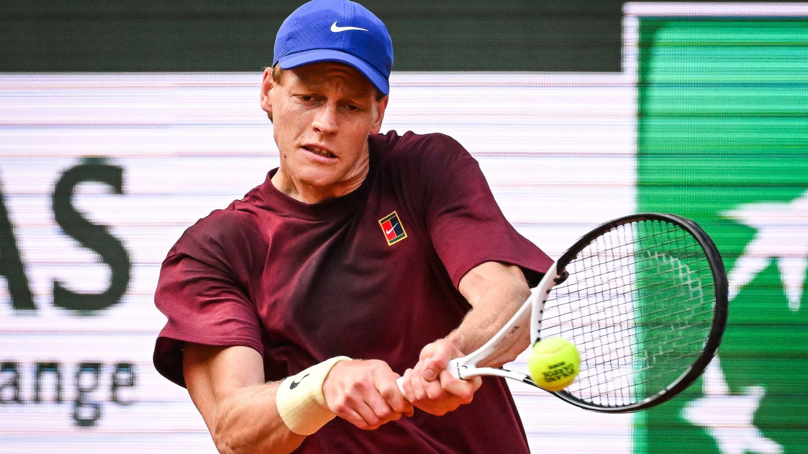 Wimbledon 2025 breakdown - star players, surprises and where to place your  bets