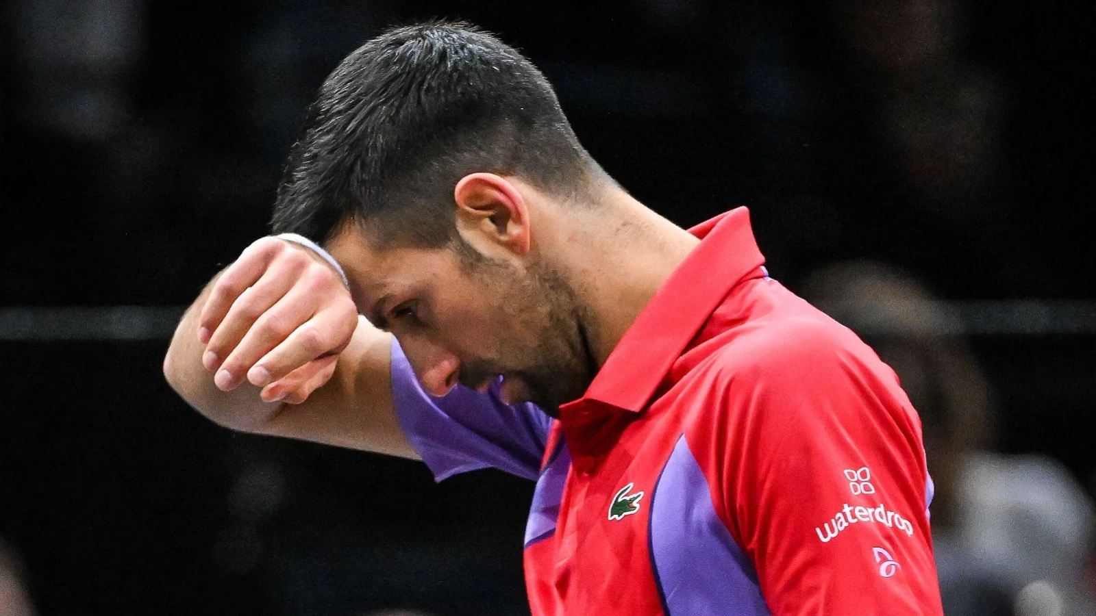 Tennis-Sinner pulls out of Paris Masters after late finish