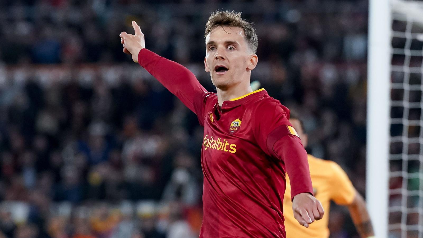 Leeds United defender Diego Llorente expected to rejoin AS Roma