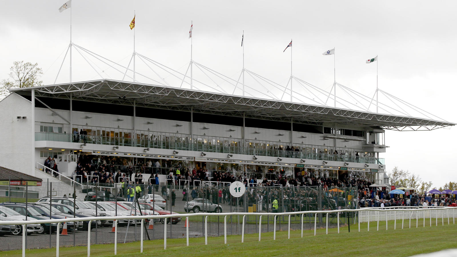 Wednesday evening racing tips for Hamilton, Kempton and Limerick