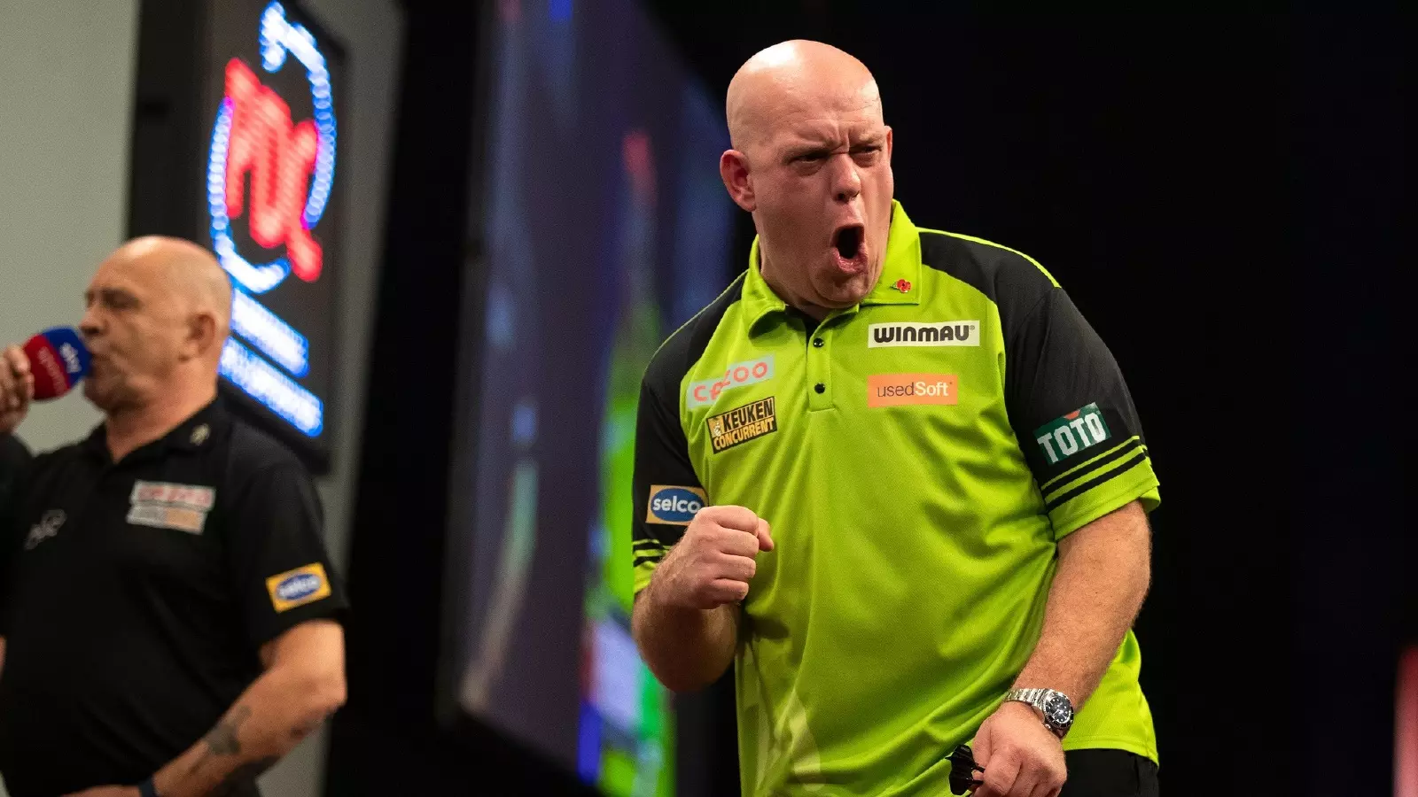 Former winners shine on day of the Cazoo Grand Slam of Darts in ...
